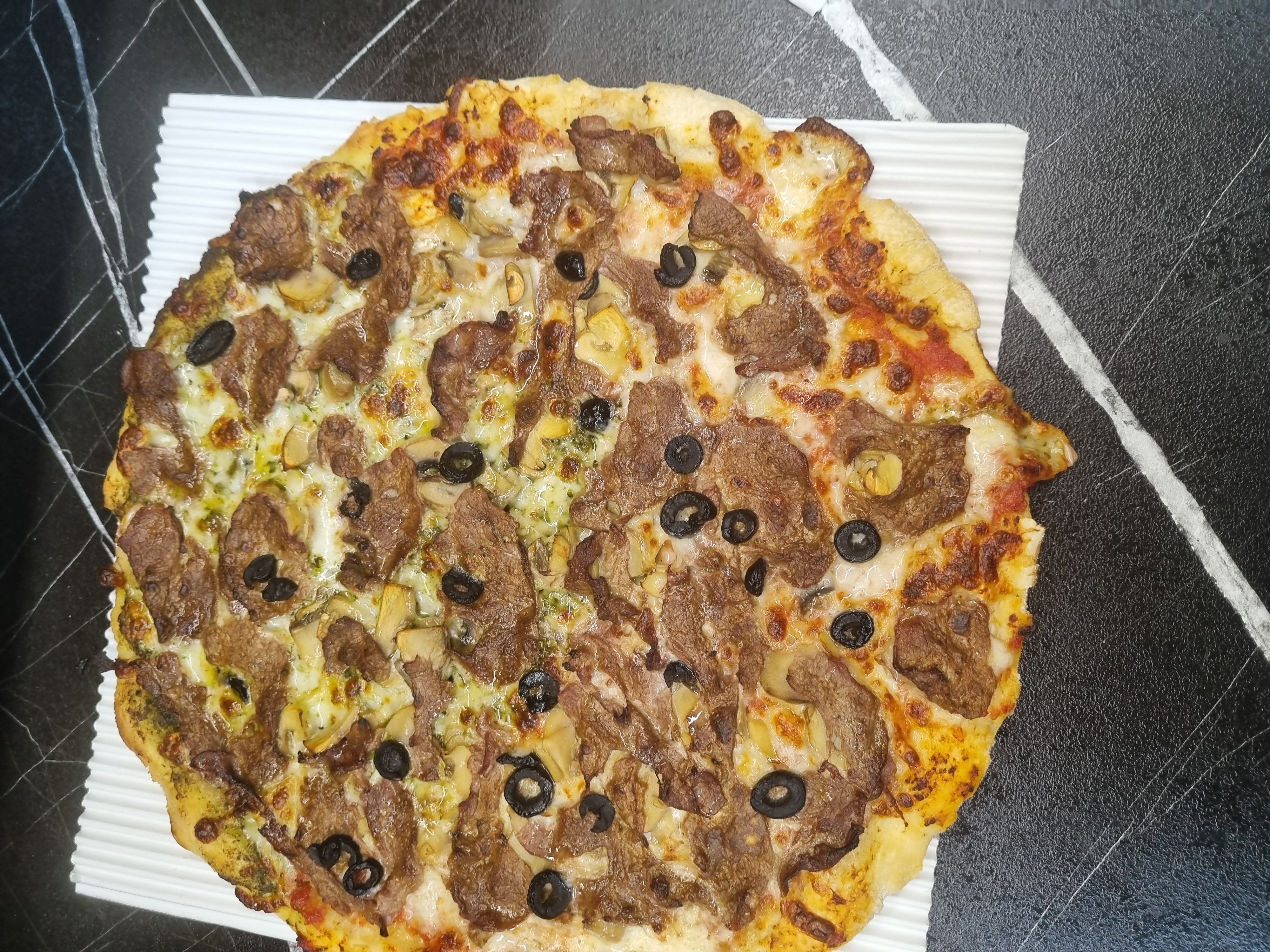 پیتزای سیر و استیک